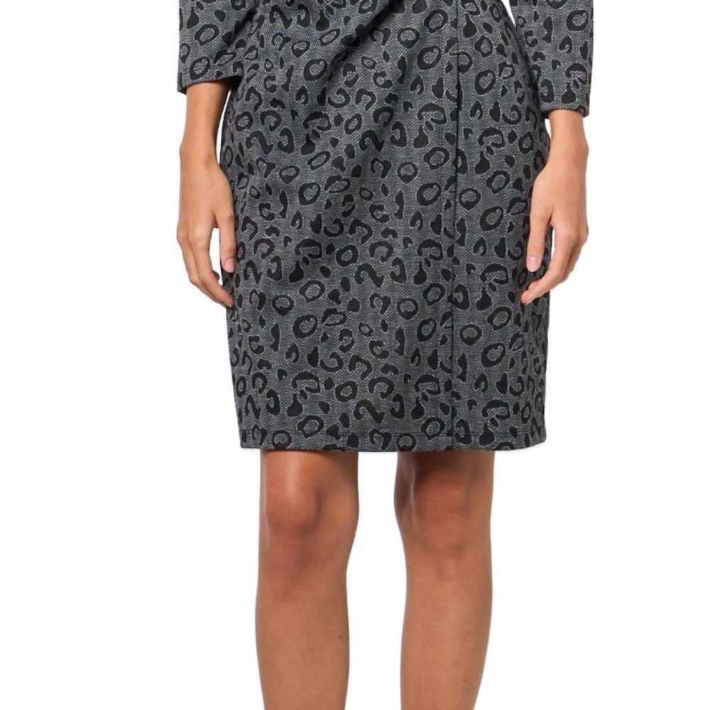 Anne Klein Black and Gray Patterned Dress